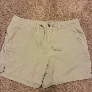 Magellan Outdoors Women's Tan Flat Front Shorts